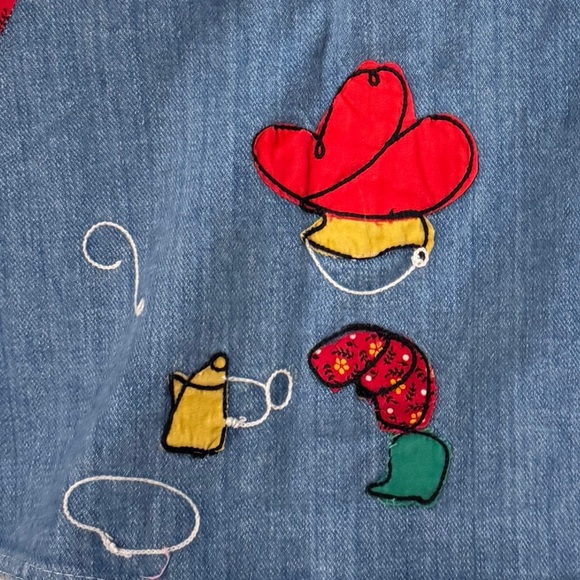Denim Shirt With Red Sleeves and Western Appliqué - Picture 6 of 8